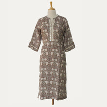 Load image into Gallery viewer, Printed Linen Kurta with Mirror Work