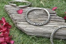 Load image into Gallery viewer, Hand Crafted Anklet