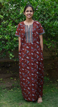Load image into Gallery viewer, Wine Home Gown