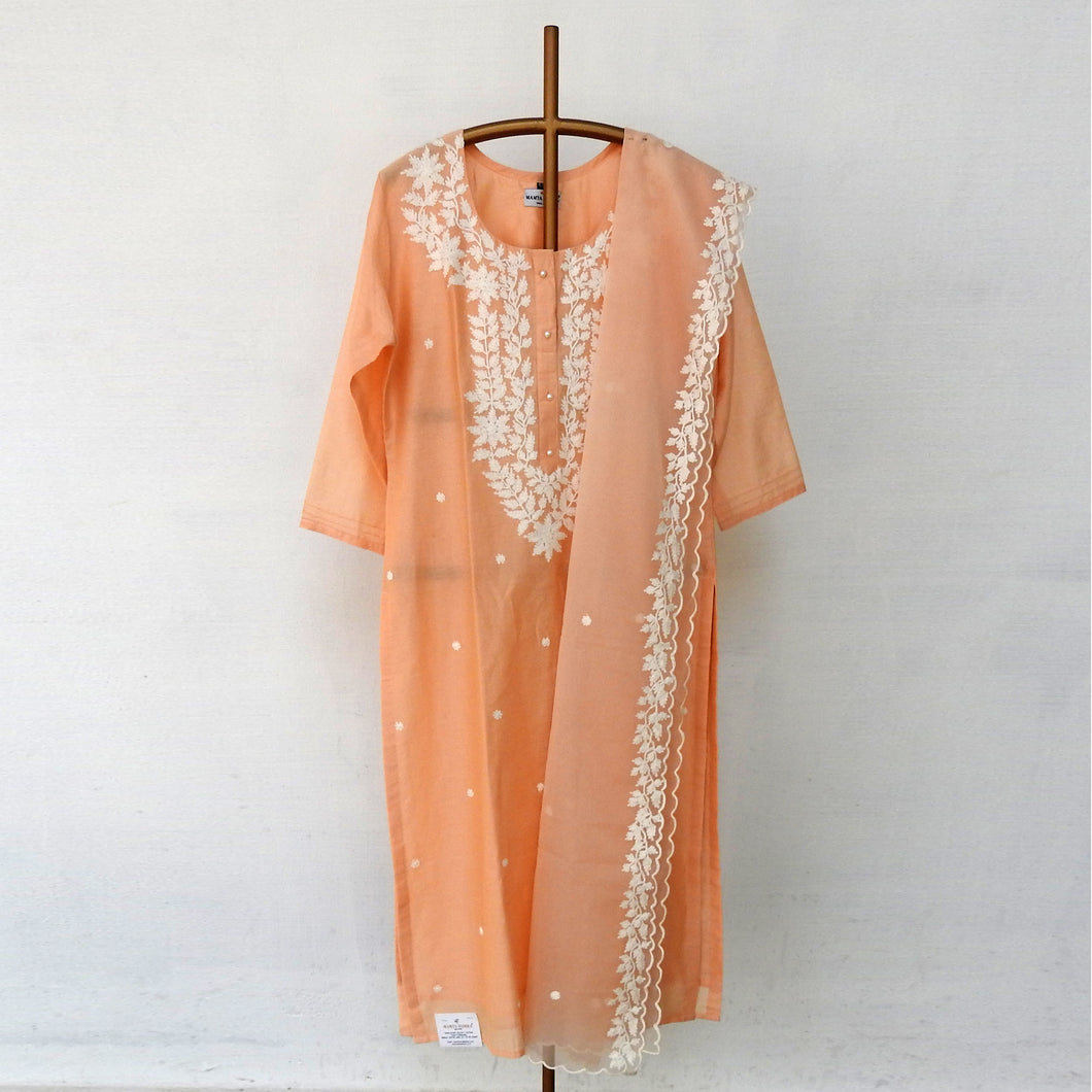 Organza Linen Kurta with Dupatta and Embroidery.