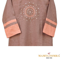 Load image into Gallery viewer, Pure linen embroidery kurta
