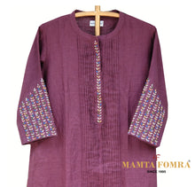 Load image into Gallery viewer, Pure linen embroidery kurta
