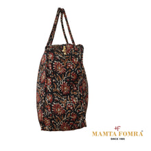 Load image into Gallery viewer, Maroon stylish bag
