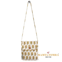 Load image into Gallery viewer, Pure cotton Beige color hand bag
