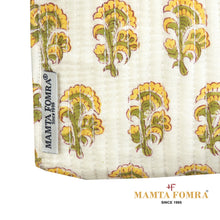 Load image into Gallery viewer, Pure cotton Beige color hand bag
