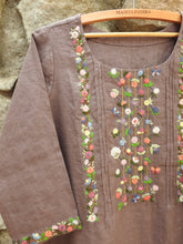 Load image into Gallery viewer, Tawny Brown Yoke Blast Dress
