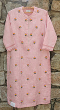 Load image into Gallery viewer, Pure Linen Kurta in Pink &amp; White Hues
