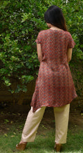 Load image into Gallery viewer, Assymetrical biased cut kurta with a tapered pant
