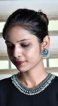 Load image into Gallery viewer, Turquoise Choker
