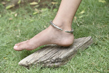 Load image into Gallery viewer, Hand-crafted Anklet
